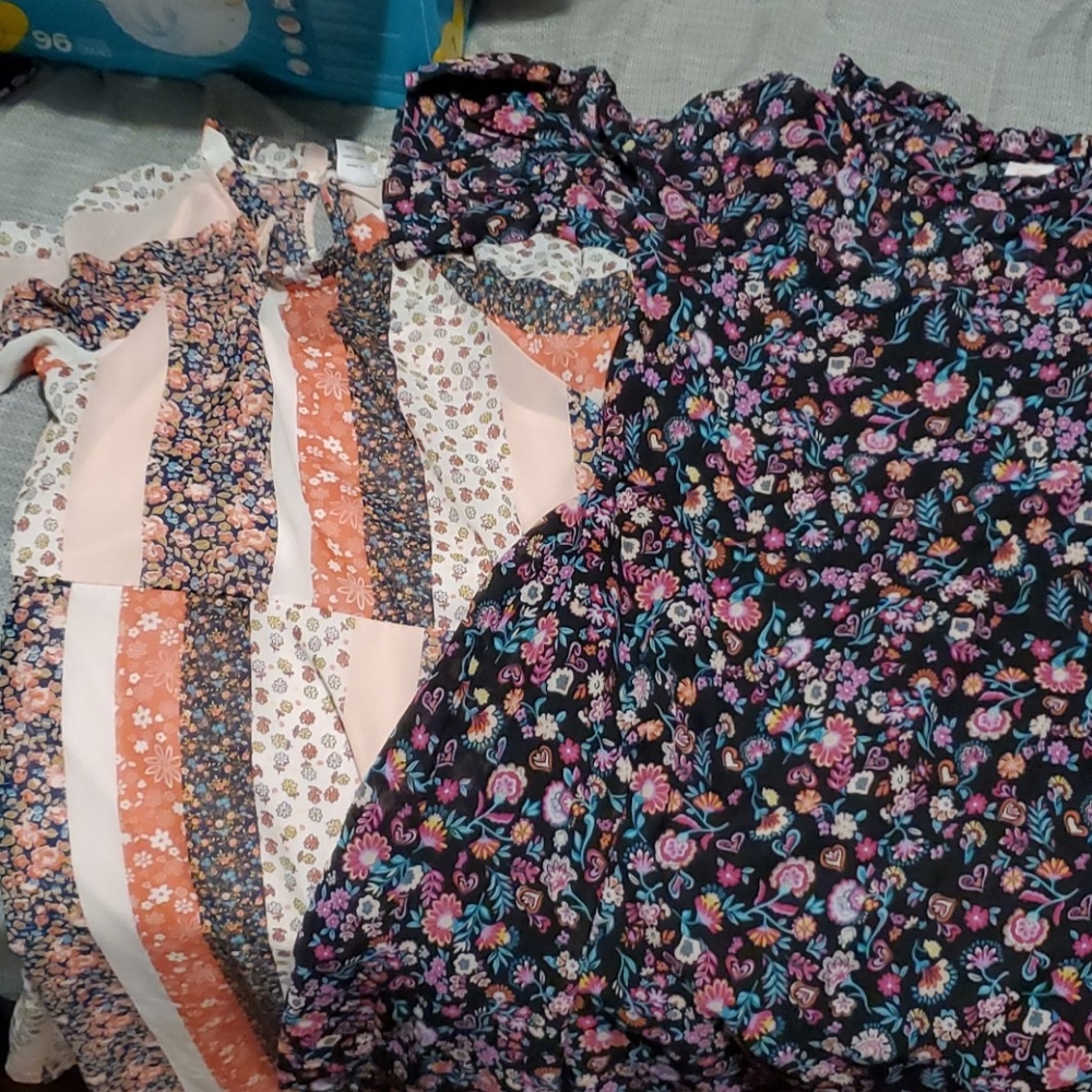 2 flower dressss